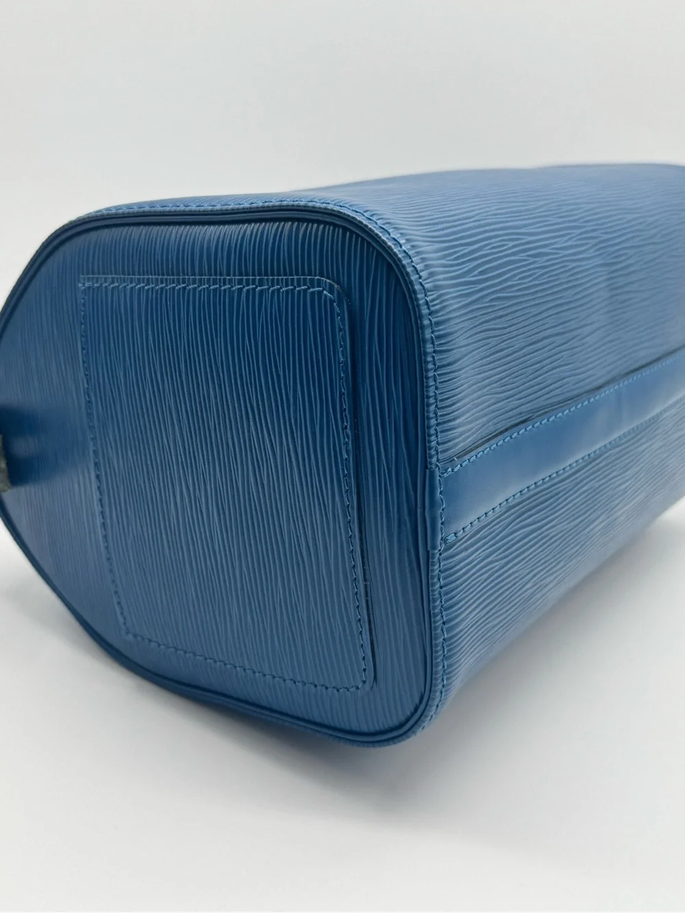 Louis Vuitton Speedy 25 Blue Epi Leather Top Handle Bag